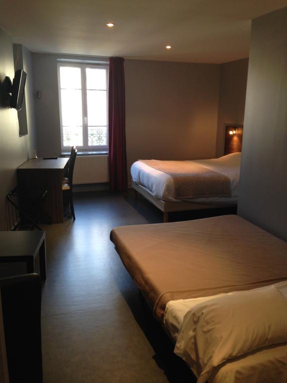 Hotel Le Relais Des Bergers Saint-Martin-en-Haut Habitación foto